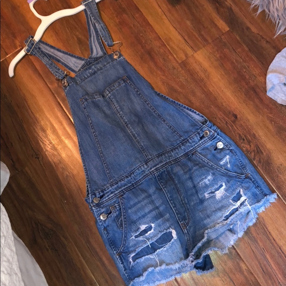 American Eagle Overralls Shorts